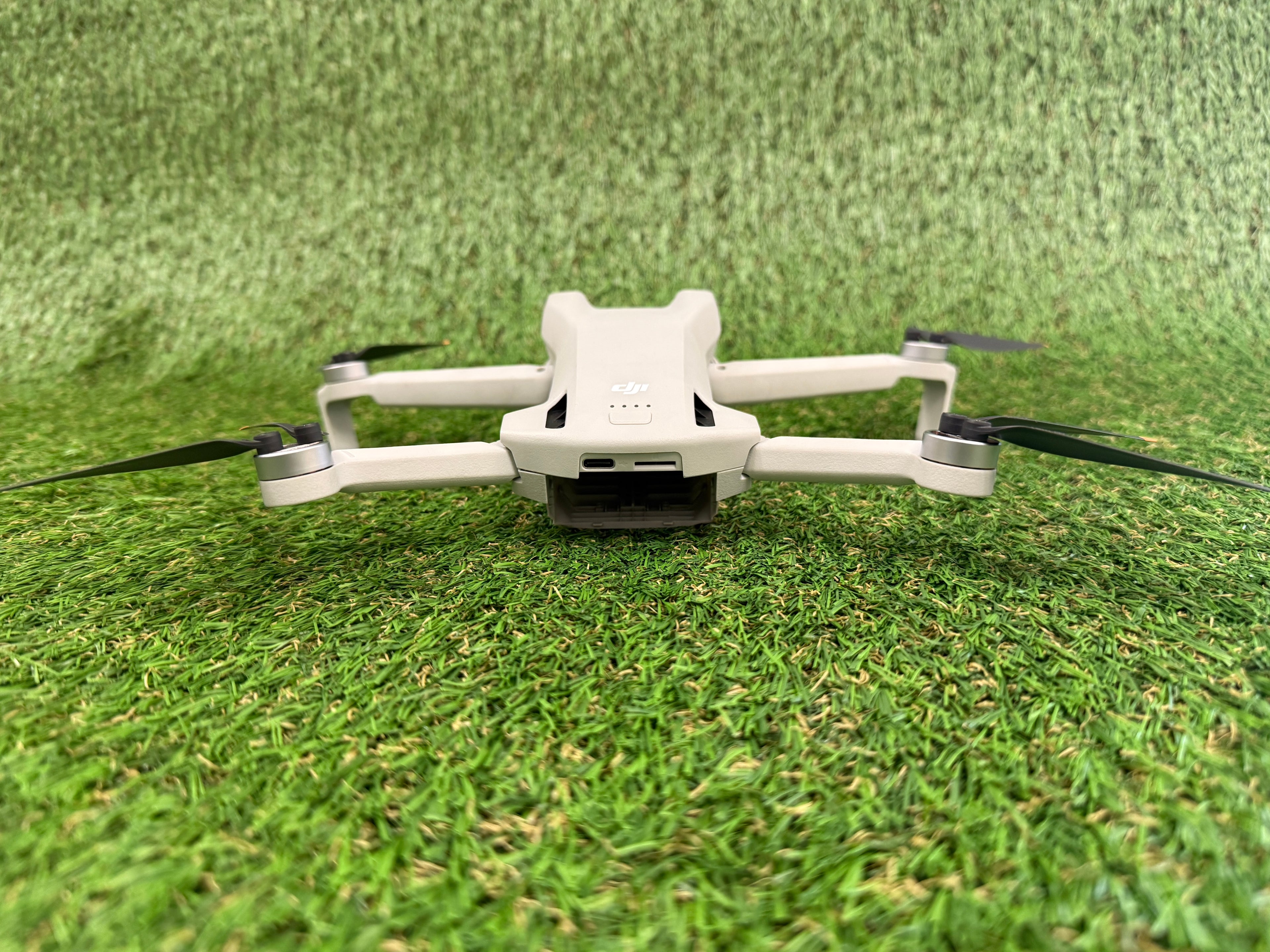 DJI Mini 3 Drone Bundle – Controller, Case & Accessories