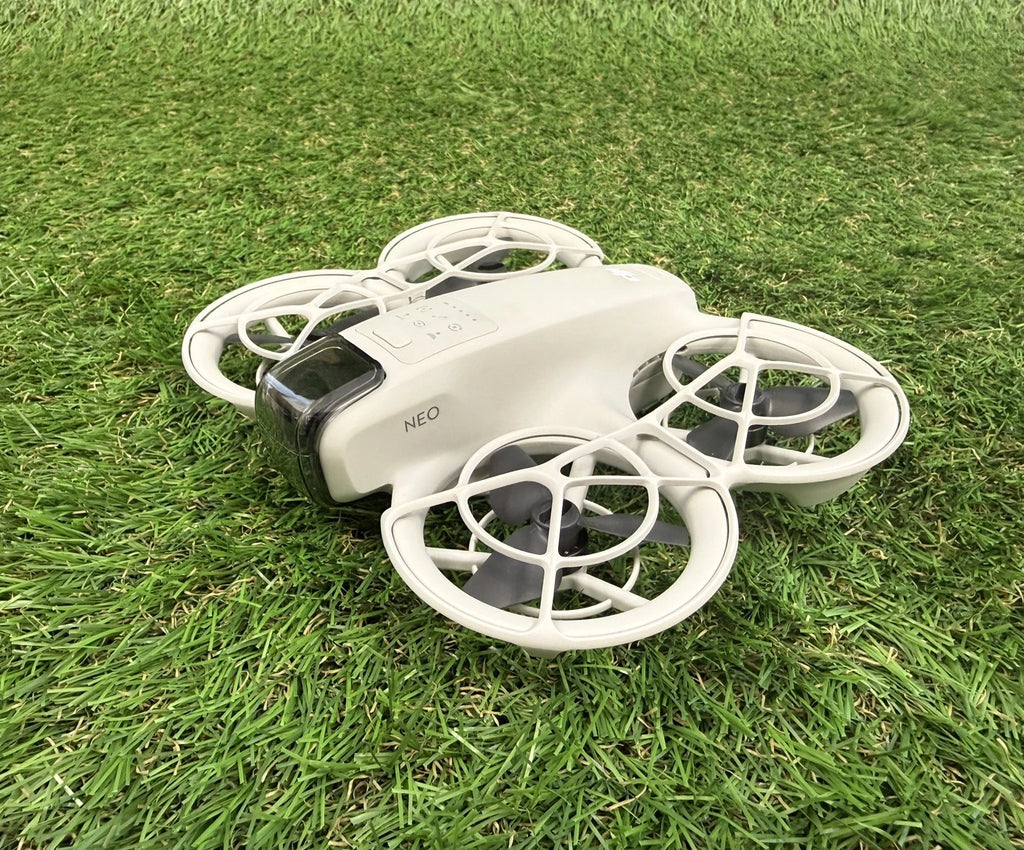 DJI Neo Fly More Bundle - DJI Neo, RCN3 Controller, 3 Batteries & Charging Hub